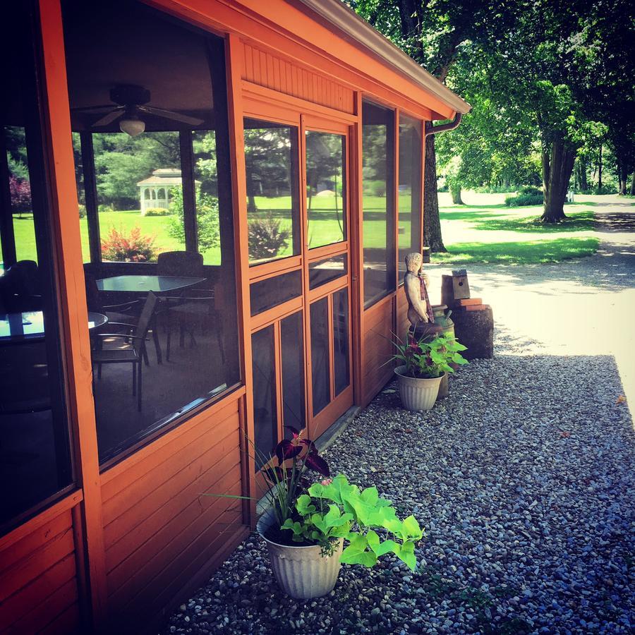 The White Oak Inn Zuck Екстериор снимка