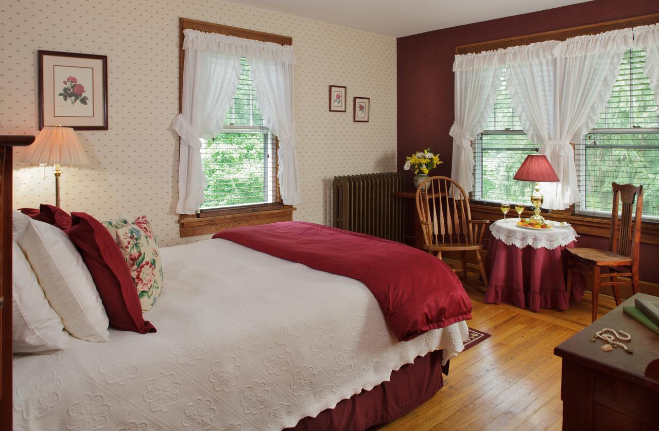 The White Oak Inn Zuck Екстериор снимка